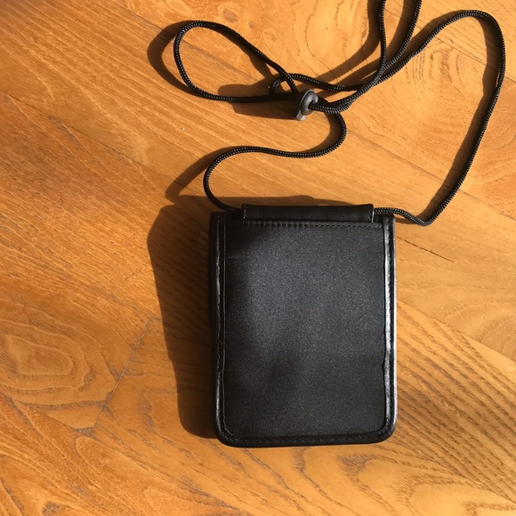 Travelon Accessories Travelon Crossbody Passport Wallet Poshmark